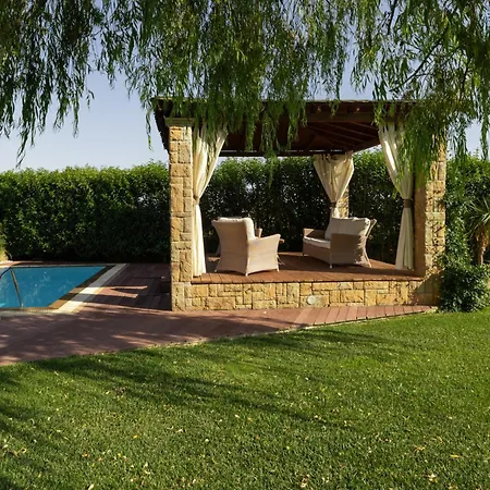 Villa Onar
