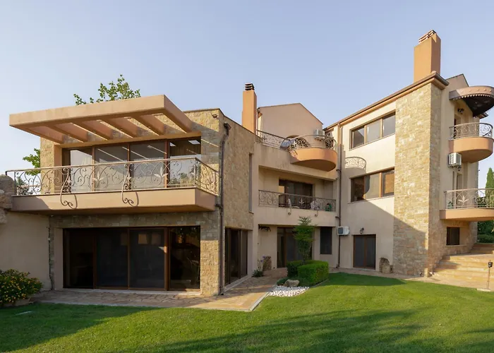 Onar Villa *